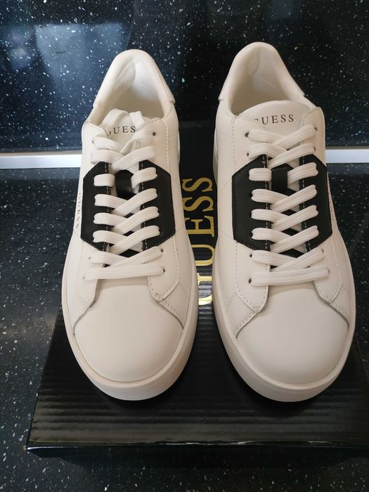 Оригинални кецове Guess