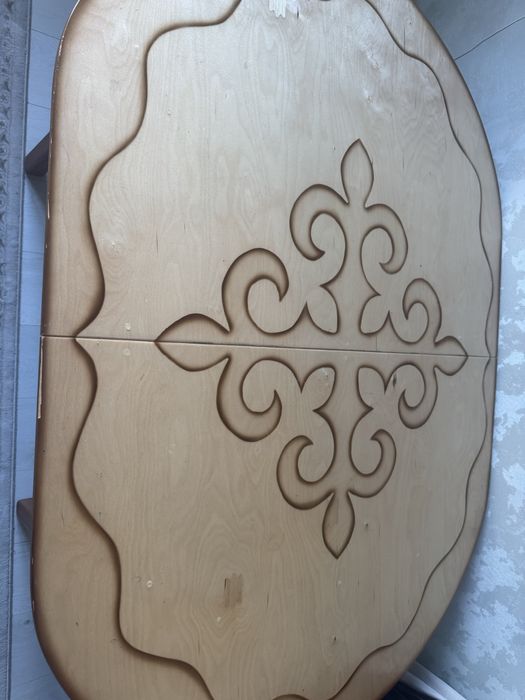 Продам казахский овальный стол