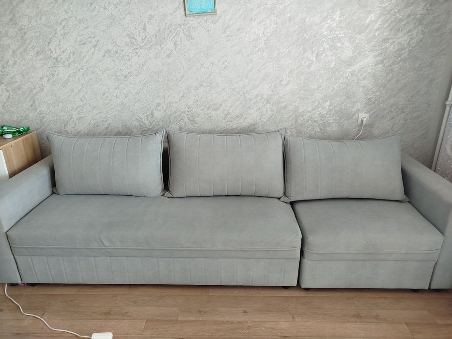Продам раздвижной диван