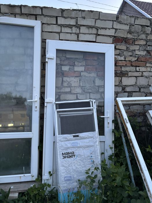 Продам пластиковые окна и двери