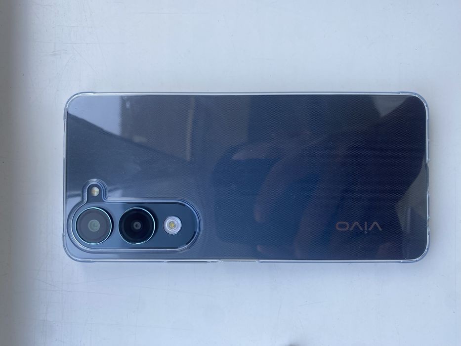 Vivo Y04 телефон