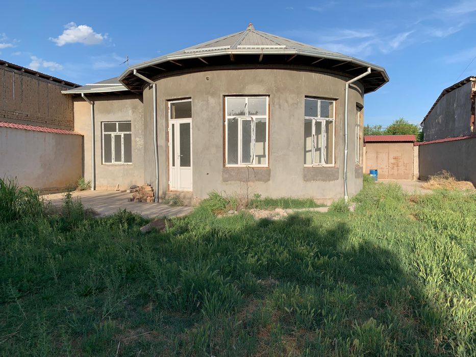 Участок с домом 8 соток. Торг уместен