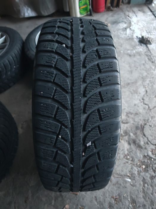 Продам диски с шинами