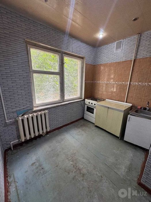 1 хонали 42м2 Чилонзор Алгоритм Гулистон квартира сотилади зур локация