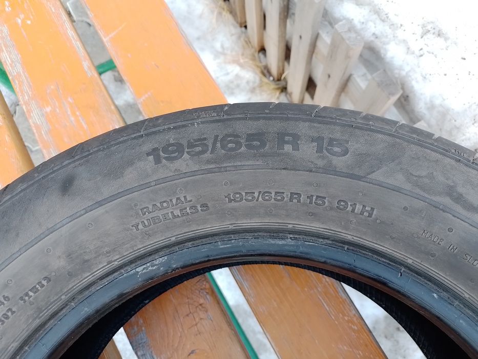 Продам б/у резину Continental R15