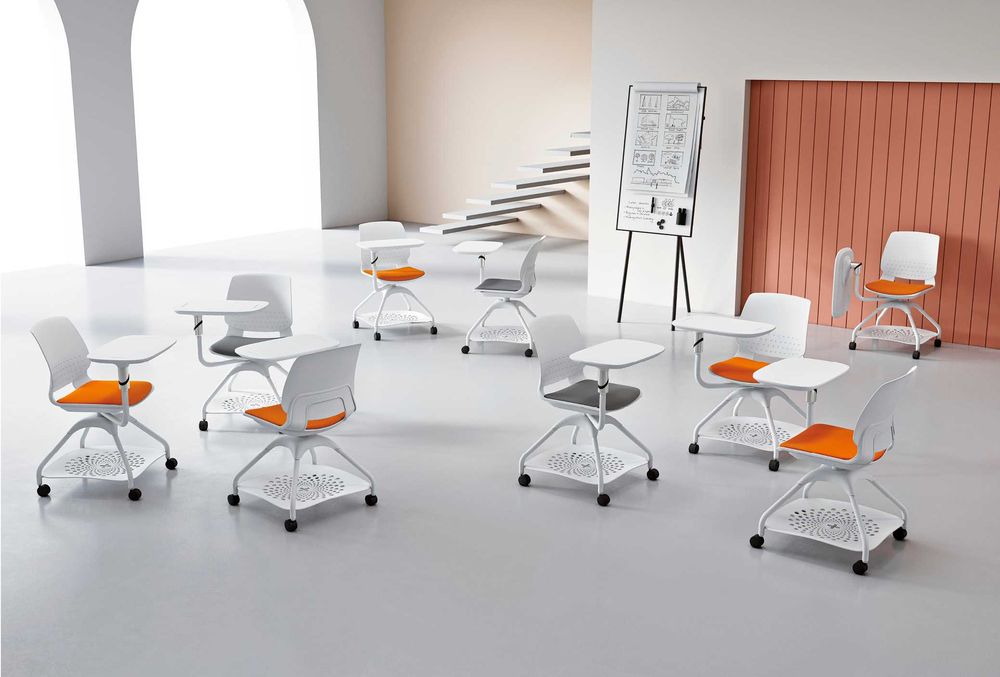 Кресло для учебных наличии