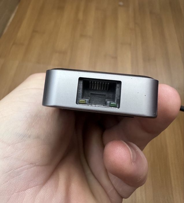 Docking HUB 8.1 cu USB-C