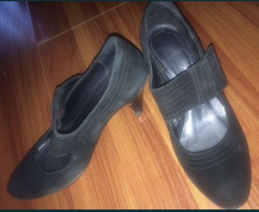 Туфли б/у замшевые и лаковые
