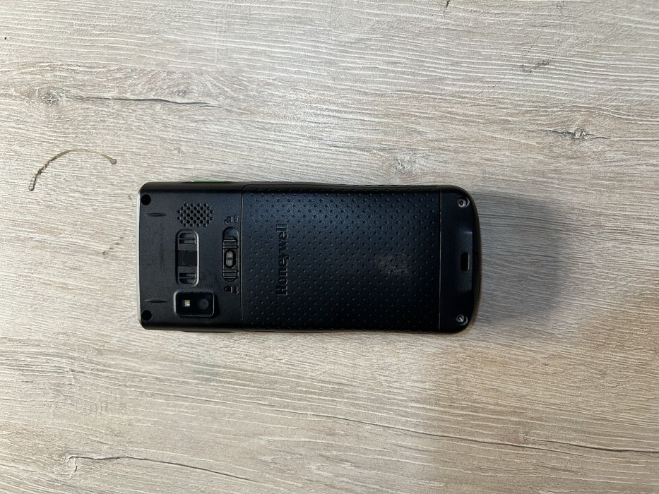 Продается ТСД HONEYWELL EDA50K в отличном состоянии.