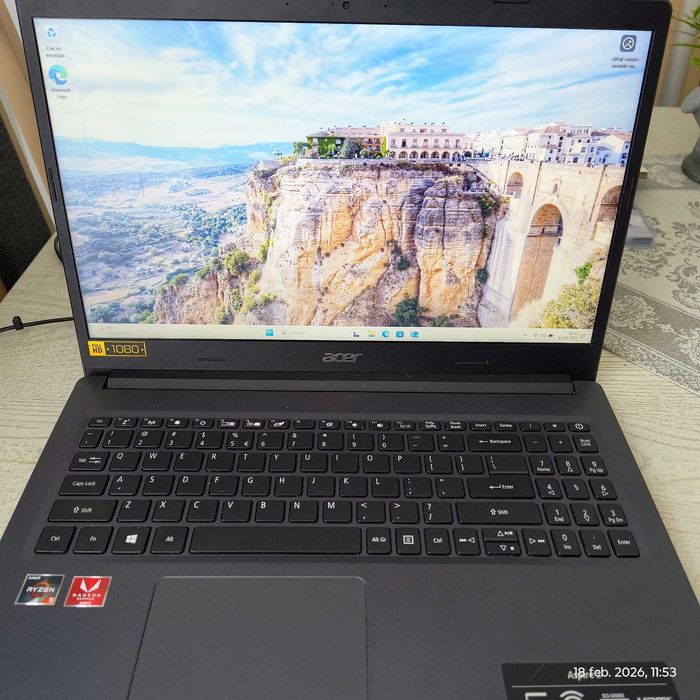 Vând laptop Acer aspire 3 pentru jocuri