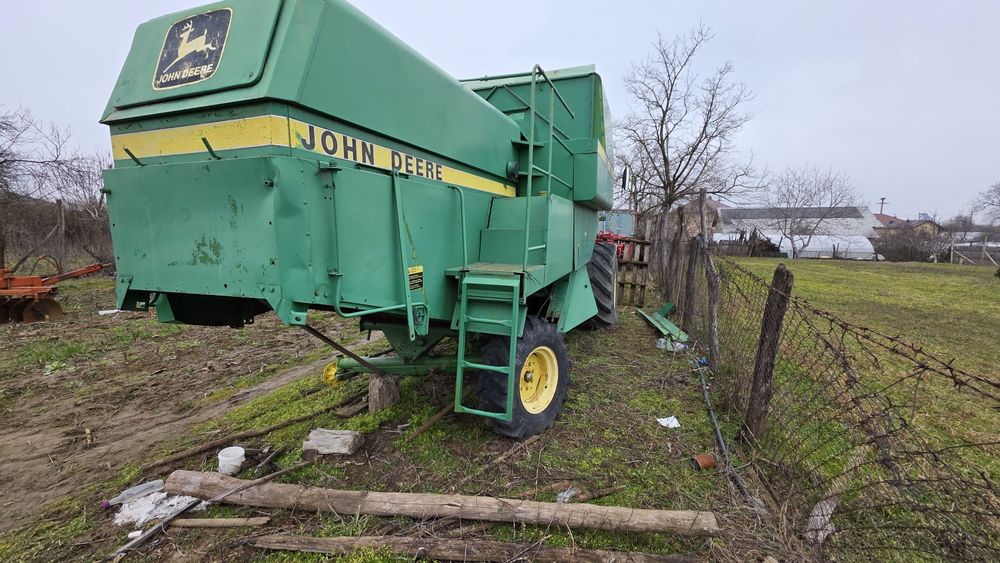Combină agricolă John Deere 1065 - Pentru piese / Recondiționare (Defe