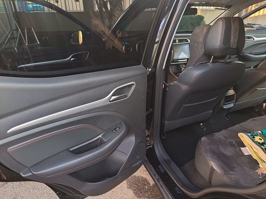 Продаётся MG ZS avto