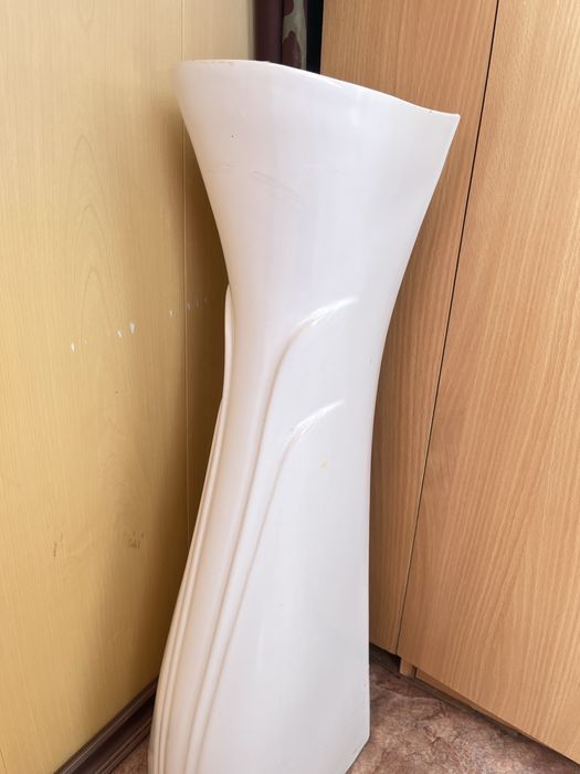 Раковмна с пьедесталом б/у 5000