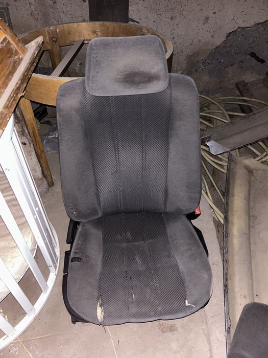 Пасажиское сиденье на бмв е34