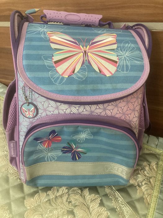 Продам школьный рюкзак