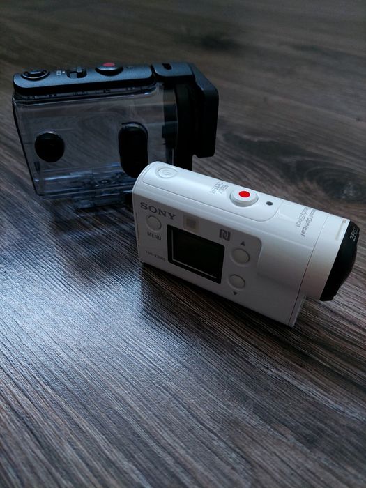 Sony fdr x3000 продам экшн камеру в отличном состоянии