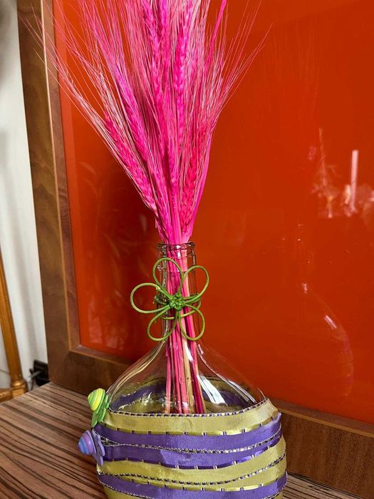 Vază decorativă din sticlă cu aranjament floral uscat, handmade