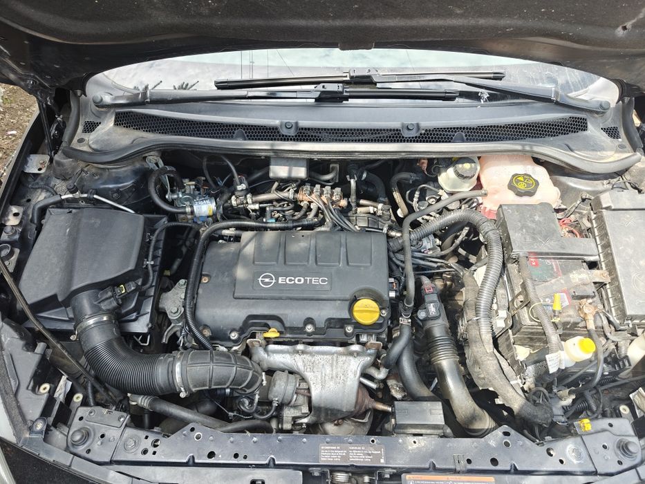 Opel Astra J 1.4 Turbo GPL