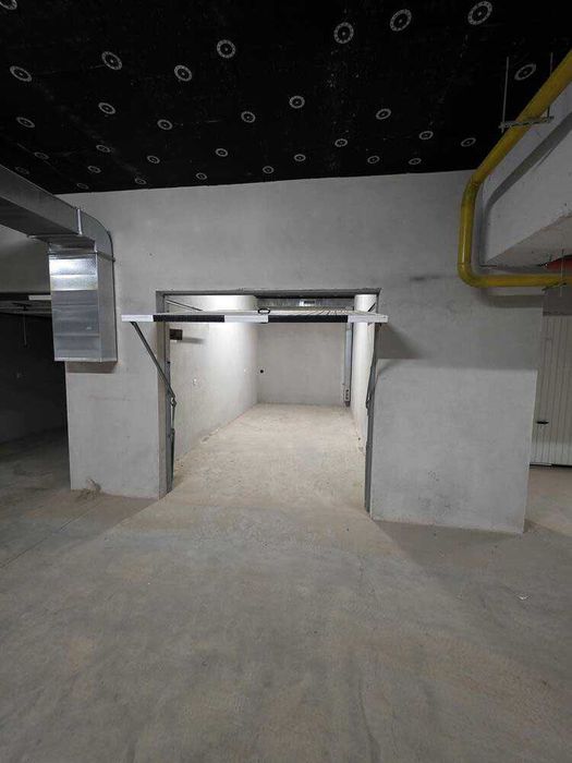 Гараж за продажба в кв. Овча купел 2