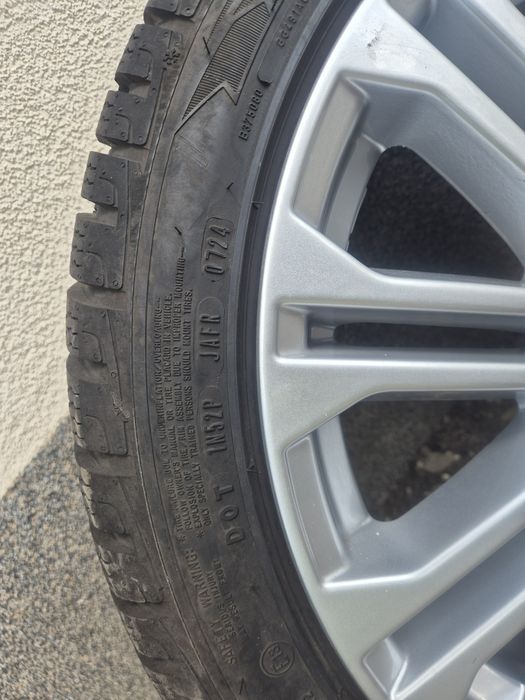 Продавам джанти от Audi RS 5  и зимни гуми  245 40 18 Audi  Нови!!!