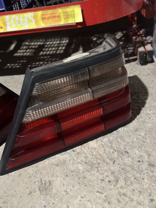 Фары 124 малина оригинал задние