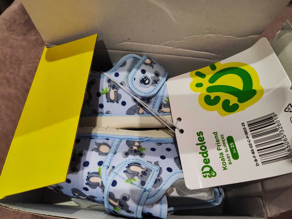 Нови! Пантофи Dedoles 25 номер