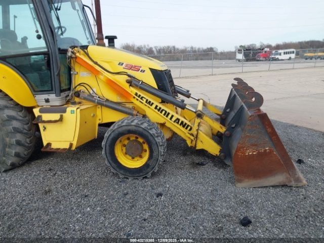 New Holland nb95