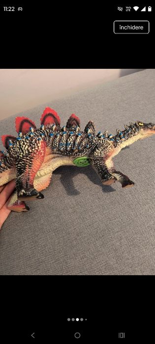 Dinozaur din plastic cauciucat cu sunete
