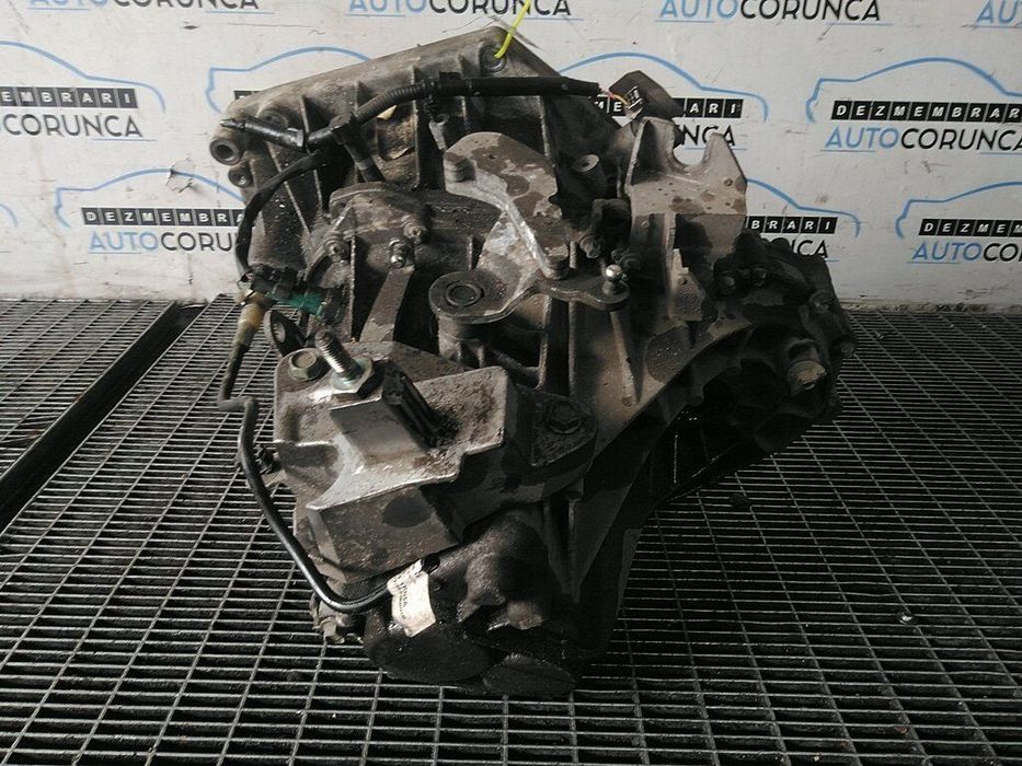 Cutie de viteze Nissan Juke Facelift 1.2 DIG - T Benzina 2014 - 2018 115CP Manuala 6 ...