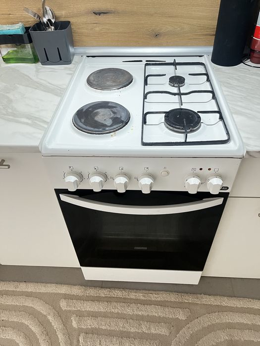 Готварска печка със газ и ток ZANUSSI