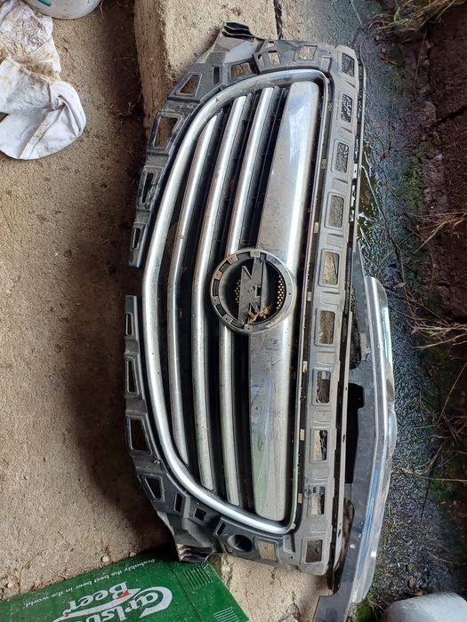 Bara față opel insignia ,grila