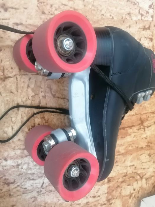 Кънки, ролери, свободно време