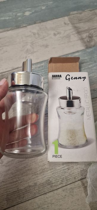 Продам новую сахарницу