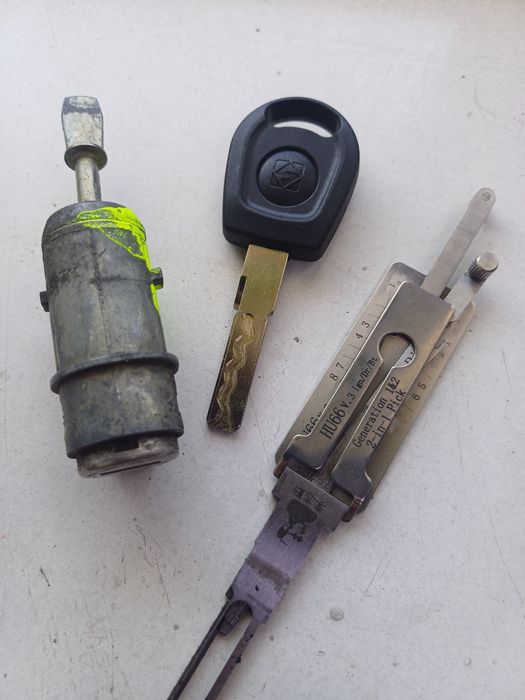 Ремонт автомобильных замков