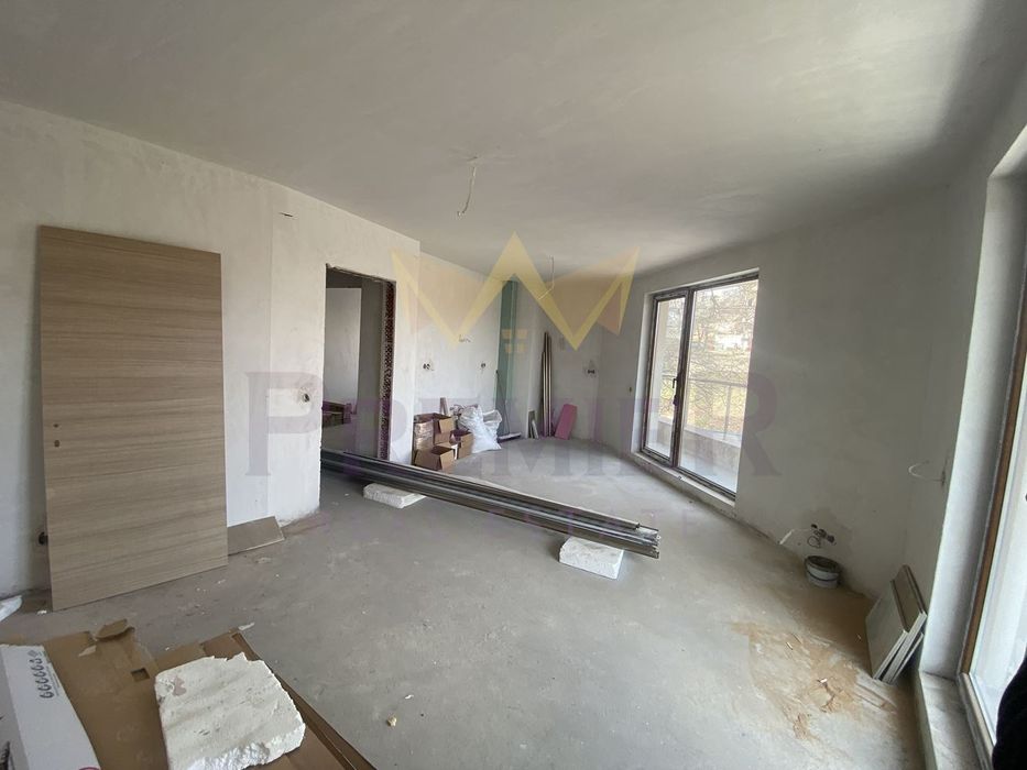 Продава се Двустаен апартамент в София, Банишора - 73 кв.м за 1275 €/кв.м - Снимка #2
