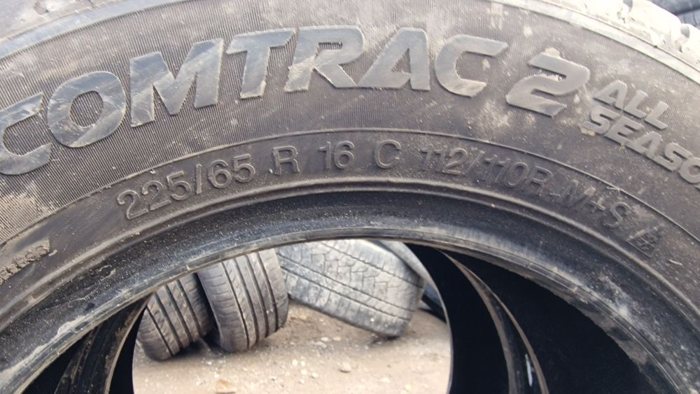 Anvelope 225/65R16C marca Vredestein, DOT 2022,M +S
