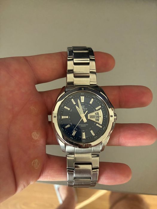 Часовник Casio edifice