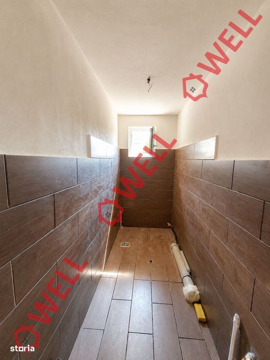 Casă familială de vânzare în Turia!