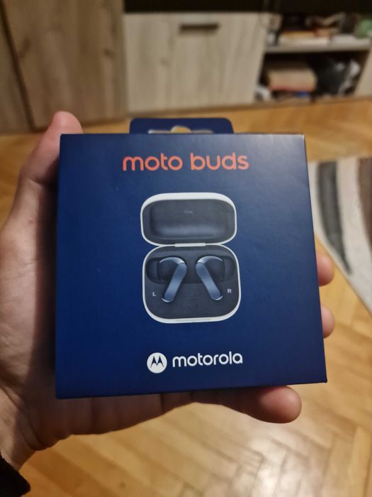 неупотребявани Motorola Edge 50 Neo в гаранция, 256GB, 8GB RAM, 5G, Poinciana + moto buds Starlight Blue/Marine