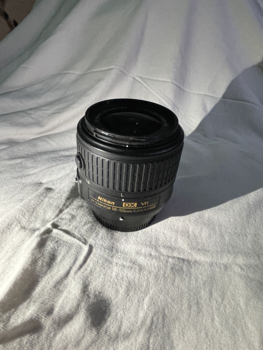 Kit aparat foto DSLR Nikon D3200 + obiective + blitz