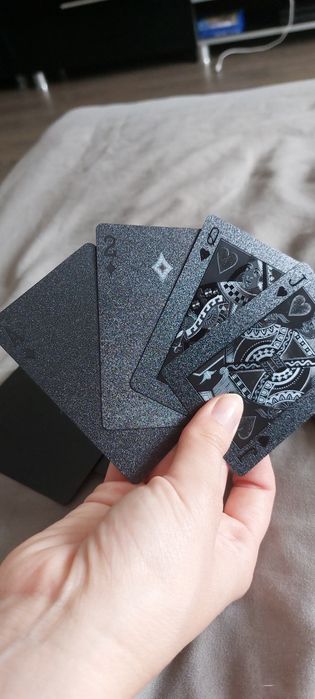 Карты пластиковые