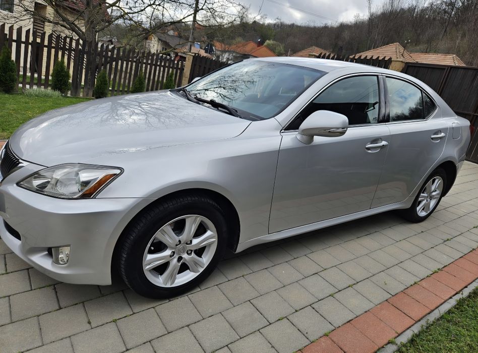 Lexus IS 220 D !!