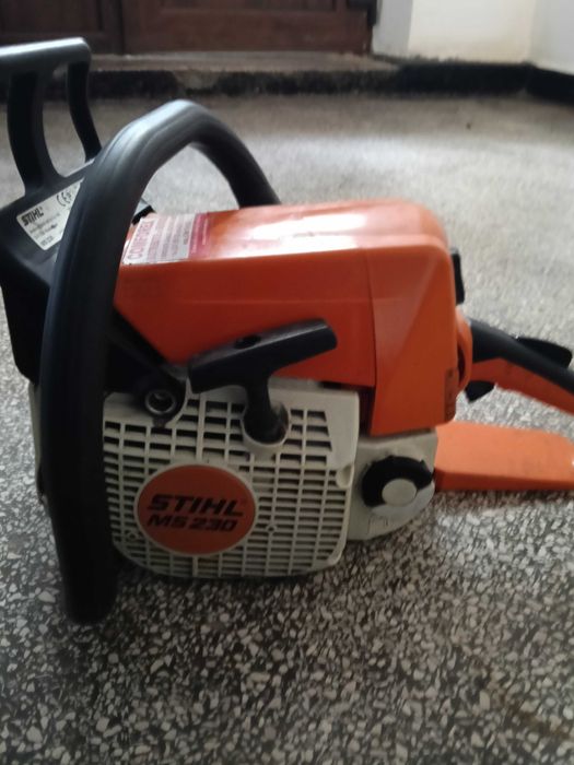 Vând drujba stihl