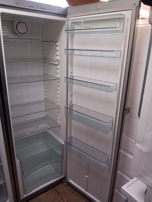 Комплект огромни иноксови фризер и хладилник  Миеле Miele 2 г.Гаранция