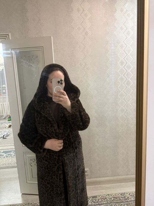 Продам шубу.искт мех