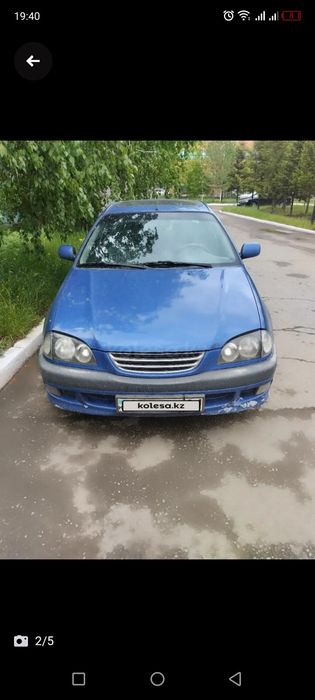 Тайота Авенсис 1999г