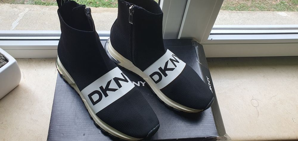 DKNY сникърси 38 номер