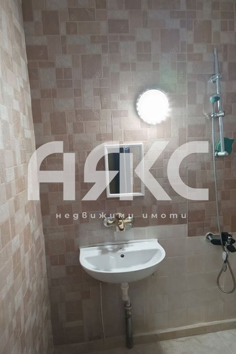 Продава се Двустаен апартамент в София, Свобода - 59 кв.м за 1210 €/кв.м - Снимка #4