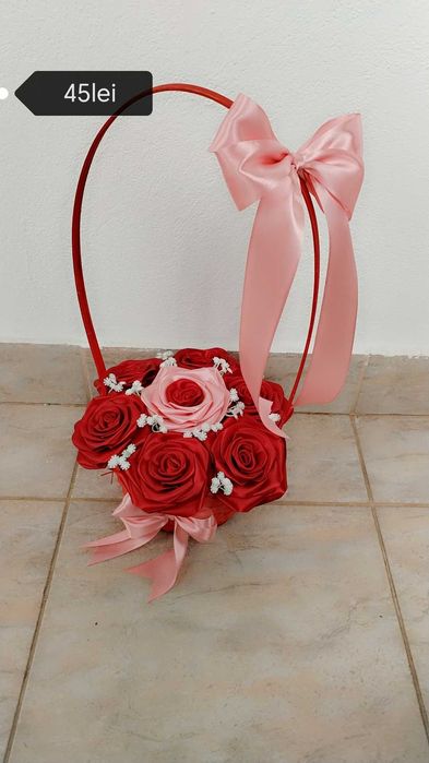 Cutii si buchete satin!