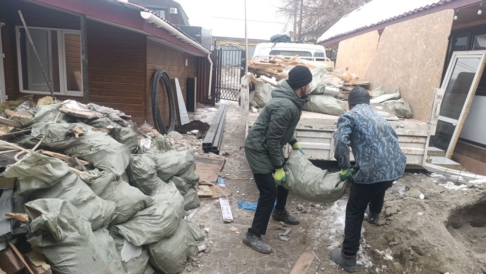 Забираю абсолютно любой мусор по самой низкой цене на рынке

Занимаюсь